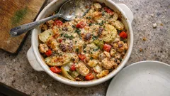 Italské zapečené brambory s kuřecím a paprikou – krémové, s minimem práce