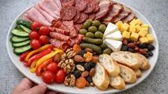 Slaná obložená mísa krok za krokem: rychlé pohoštění, které vypadá skvěle