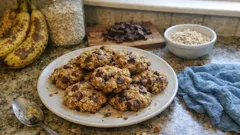 Banánové sušenky z ovesných vloček: rychlé zdravější mlsání bez cukru