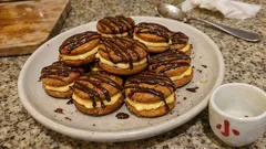 Medové penízky na Vánoce: křehké sušenky, které po odležení krásně změknou