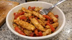 Kuřecí směs s paprikou z jedné pánve: hotovo do 30 minut