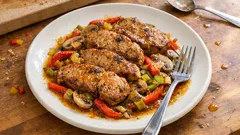 Pikantní vepřové plátky z trouby se žampiony a pórkem – šťavnaté a bez práce